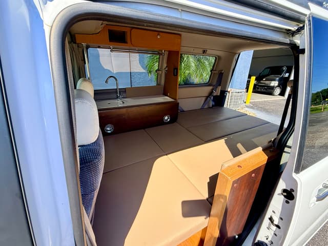 2000 Honda Stepwagon JDM car for sale — photo 24 of 25