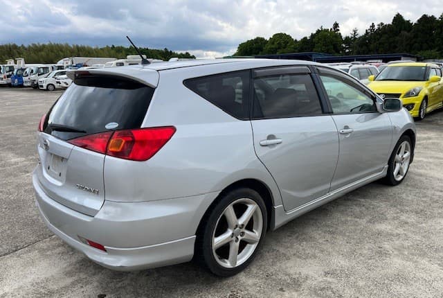 2004 Toyota Caldina JDM car for sale — photo 4 of 25