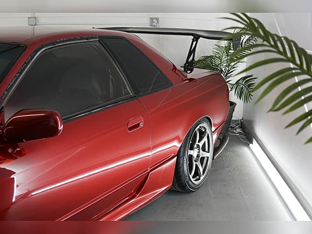 1992 Nissan Skyline JDM car for sale — photo 10 of 25