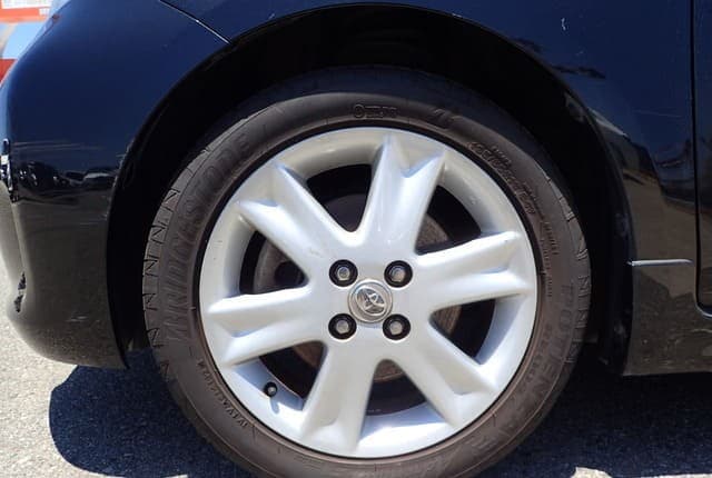 2008 Toyota Vitz JDM car for sale — photo 9 of 25