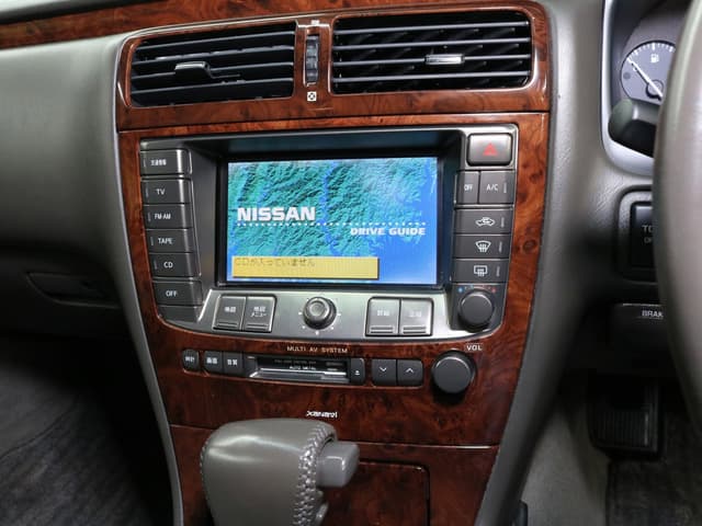 1998 Nissan Cima JDM car for sale — photo 12 of 25