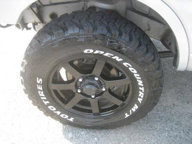 2001 Suzuki Jimny JDM car for sale — photo 10 of 12
