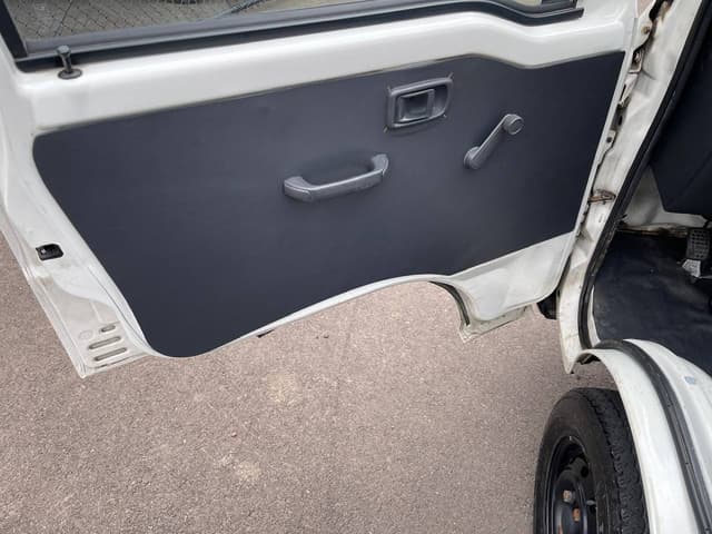 1999 Daihatsu Hijet JDM car for sale — photo 18 of 25