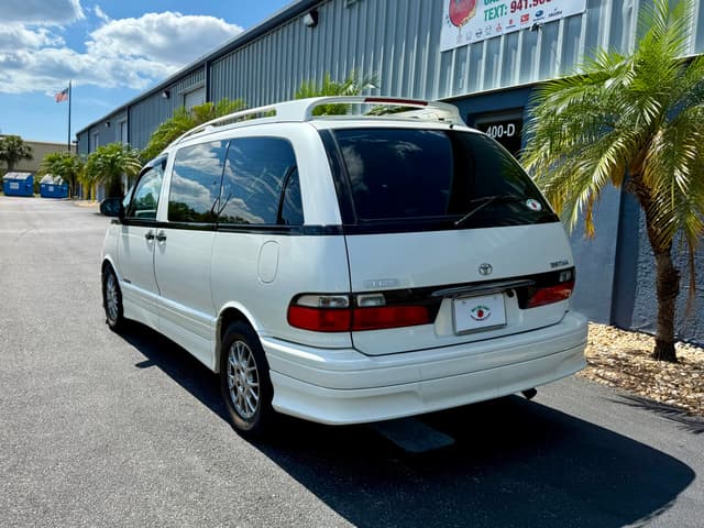 1998 Toyota Estima JDM car for sale — photo 6 of 23