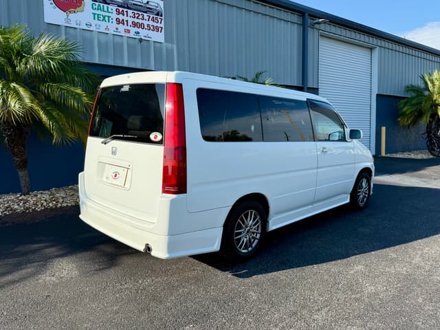 1997 Honda Stepwagon JDM car for sale — photo 10 of 22