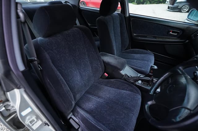 1999 Toyota Chaser JDM car for sale — photo 21 of 24