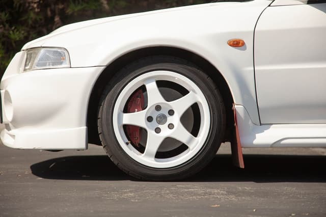 1999 Mitsubishi Lancer Evolution JDM car for sale — photo 22 of 25