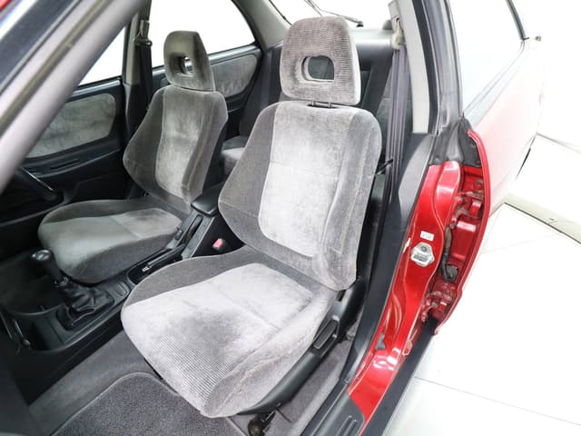 1994 Honda Integra JDM car for sale — photo 18 of 25