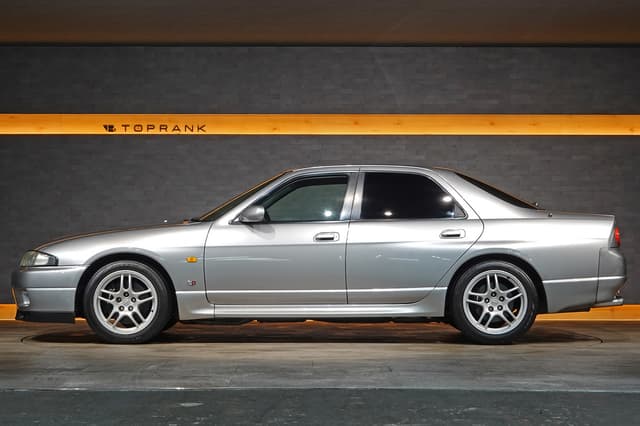 1998 Nissan Skyline JDM car for sale — photo 22 of 25