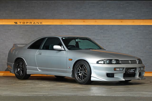 1995 Nissan Skyline JDM car for sale — photo 3 of 25