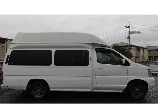 2000 Nissan Elgrand JDM car for sale — photo 6 of 25