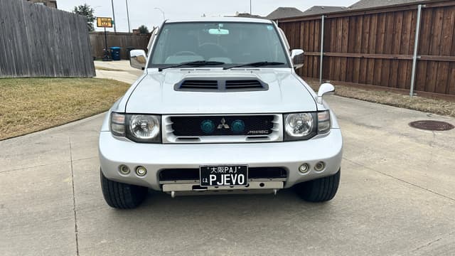 1998 Mitsubishi Pajero JDM car for sale — photo 11 of 25