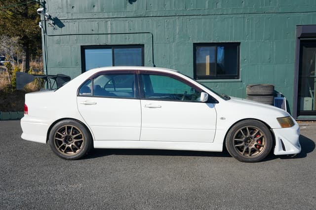 2001 Mitsubishi Lancer Evolution JDM car for sale — photo 6 of 25