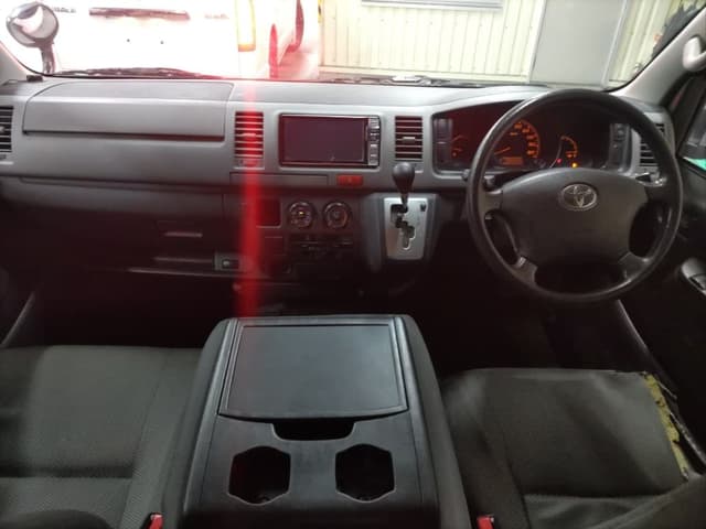 2011 Toyota HiAce JDM car for sale — photo 3 of 3