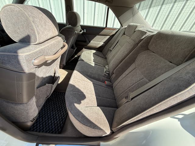 1997 Nissan Cima JDM car for sale — photo 13 of 21