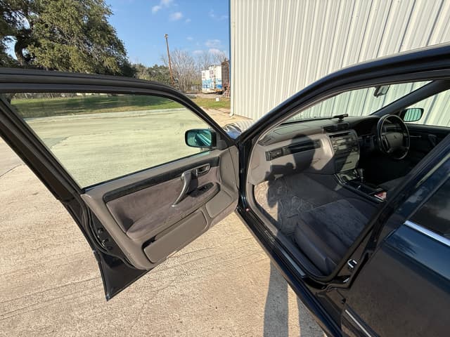 2000 Toyota Crown JDM car for sale — photo 10 of 22