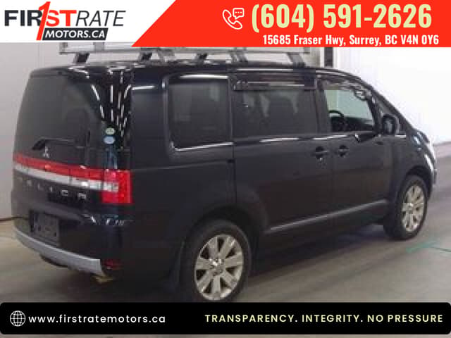 2009 Mitsubishi Delica JDM car for sale — photo 2 of 3