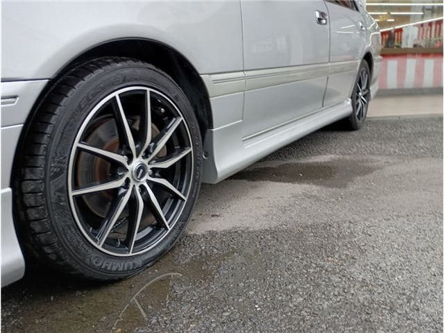 2003 Toyota Crown JDM car for sale — photo 5 of 24