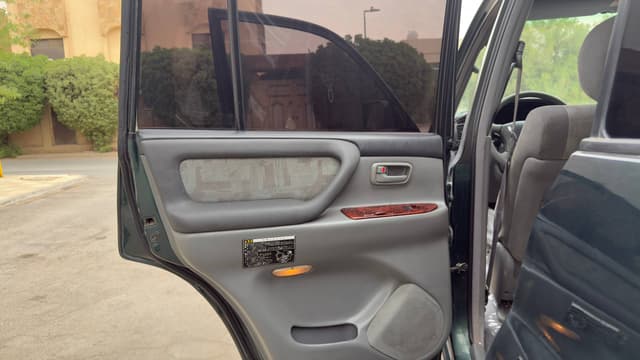 1998 Toyota Land Cruiser JDM car for sale — photo 11 of 25