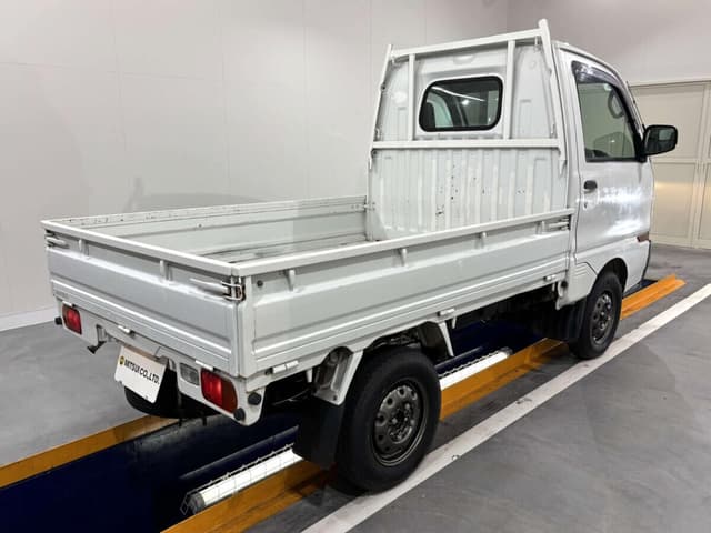 1998 Mitsubishi Minicab JDM car for sale — photo 4 of 24