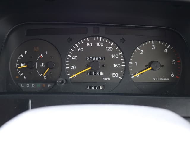 1994 Toyota HiAce JDM car for sale — photo 11 of 25