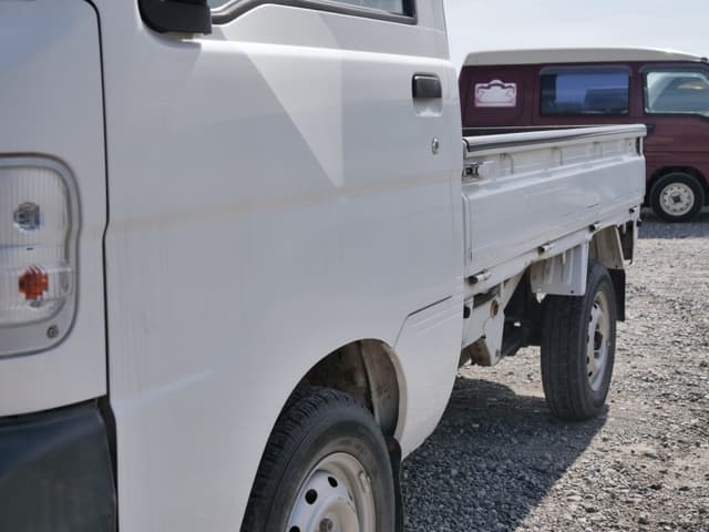 1999 Daihatsu Hijet JDM car for sale — photo 9 of 25