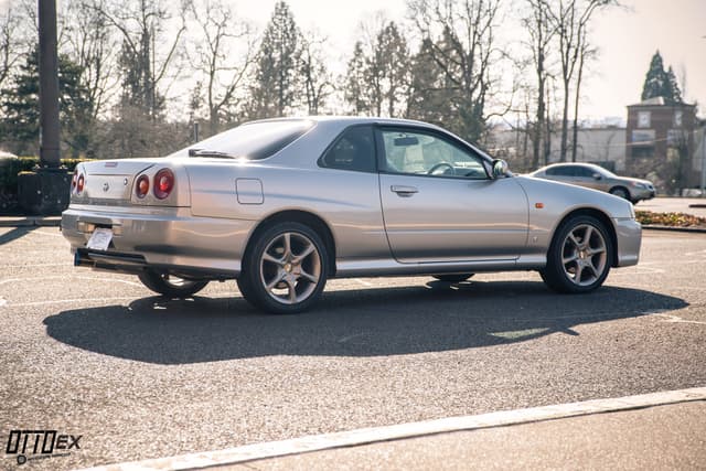 1998 Nissan Skyline JDM car for sale — photo 12 of 25