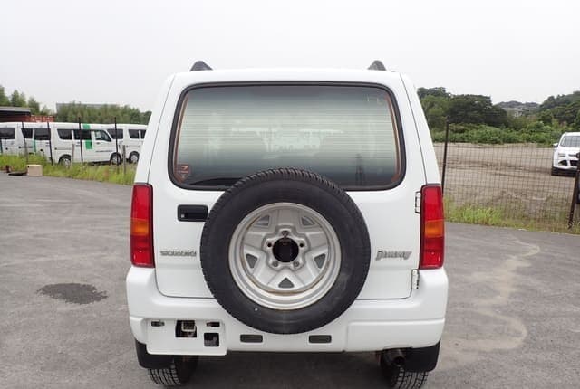 1999 Suzuki Jimny JDM car for sale — photo 4 of 25