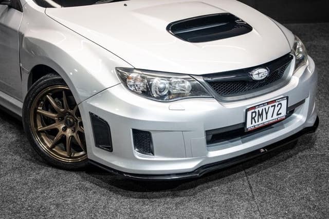 2011 Subaru Impreza JDM car for sale — photo 7 of 17