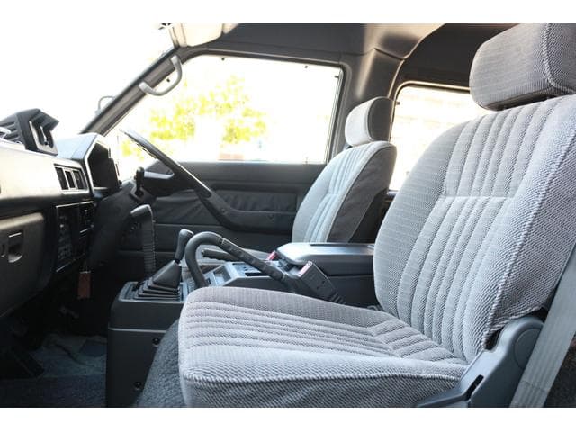 1992 Mitsubishi Delica JDM car for sale — photo 14 of 25