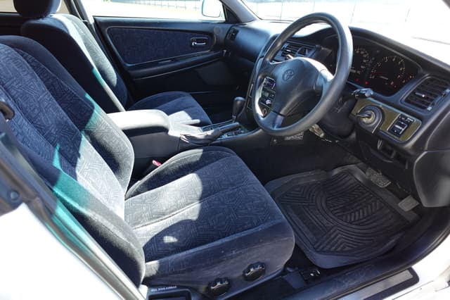 1998 Toyota Chaser JDM car for sale — photo 15 of 18