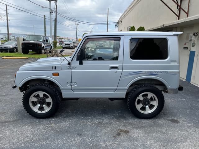 1997 Suzuki Jimny JDM car for sale — photo 4 of 17