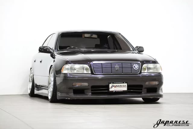 1992 Toyota Crown JDM car for sale — photo 3 of 25