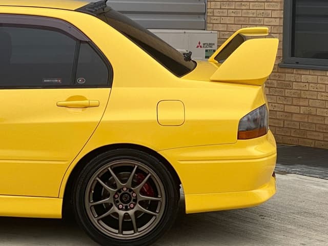 2003 Subaru Legacy JDM car for sale — photo 12 of 25