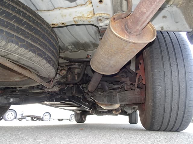 1999 Toyota Regius JDM car for sale — photo 16 of 25