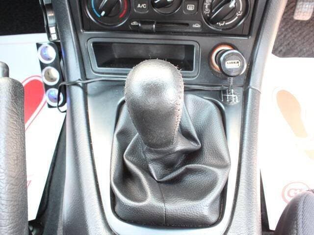 2000 Mazda Roadster (Eunos Roadster / MX-5) JDM car for sale — photo 5 of 12