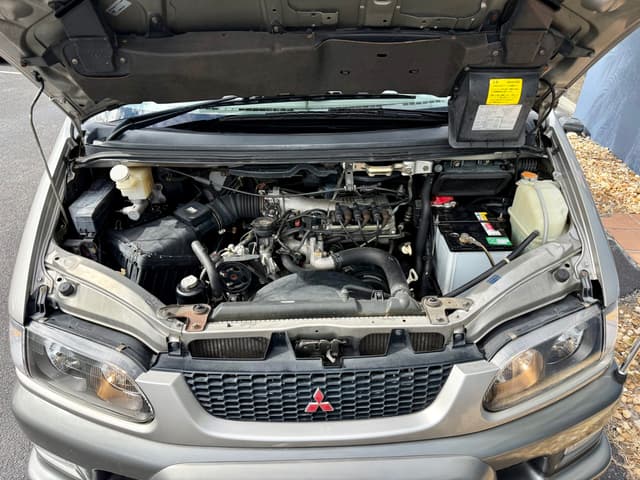 2000 Mitsubishi Delica JDM car for sale — photo 23 of 23