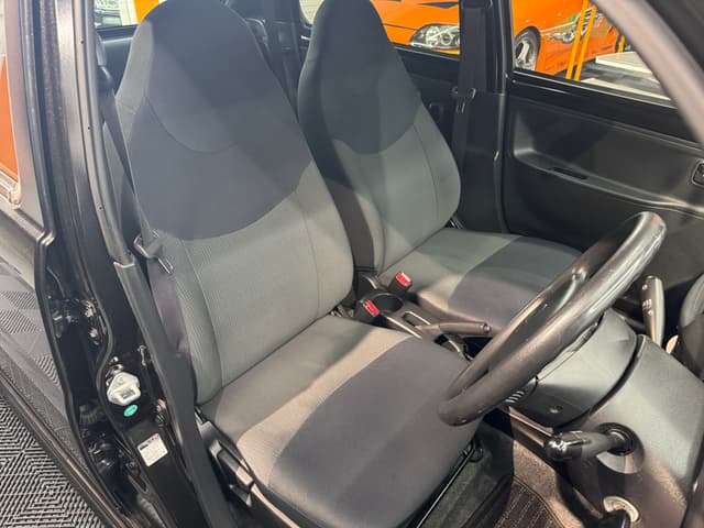 2010 Daihatsu Esse JDM car for sale — photo 6 of 25