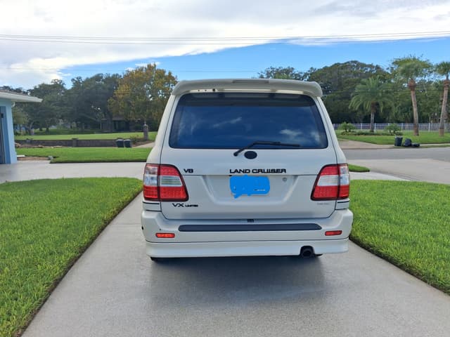 1998 Toyota Land Cruiser JDM car for sale — photo 3 of 10