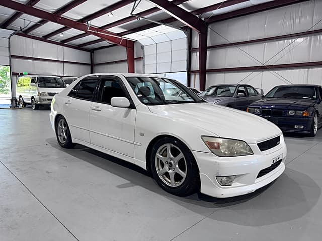 1999 Toyota Altezza JDM car for sale — photo 7 of 25