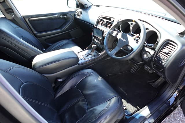 2000 Toyota Aristo JDM car for sale — photo 13 of 18