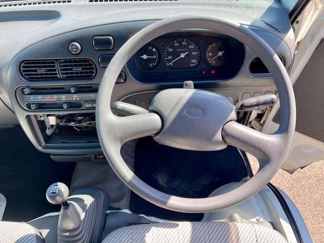 1997 Daihatsu Hijet JDM car for sale — photo 18 of 25