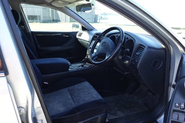 1997 Toyota Aristo JDM car for sale — photo 10 of 16