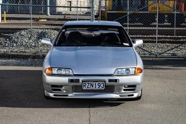 1993 Nissan Skyline JDM car for sale — photo 6 of 19