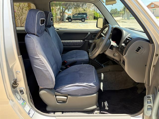 1999 Suzuki Jimny JDM car for sale — photo 12 of 18