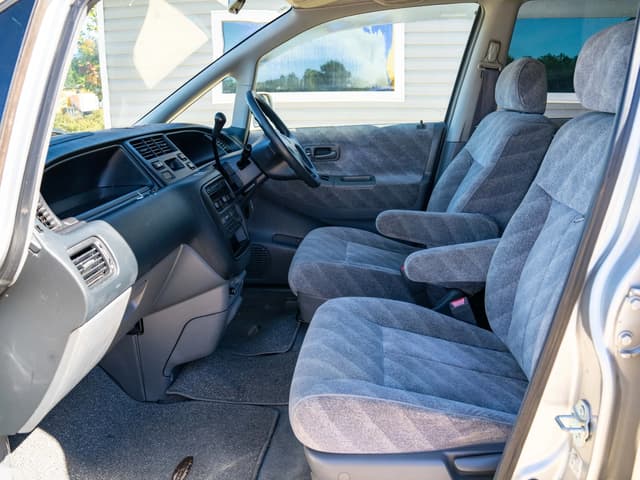 1998 Honda Odyssey JDM car for sale — photo 13 of 19