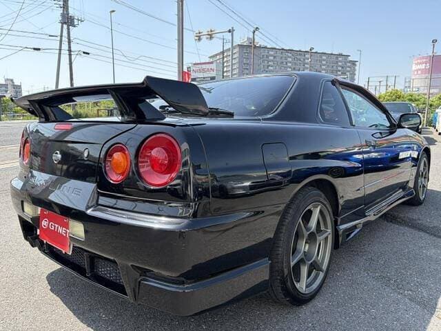 1998 Nissan Skyline JDM car for sale — photo 2 of 12
