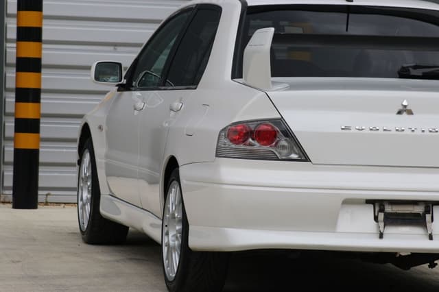 2002 Mitsubishi Lancer Evolution JDM car for sale — photo 17 of 25