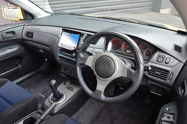 2001 Mitsubishi Lancer Evolution JDM car for sale — photo 6 of 25
