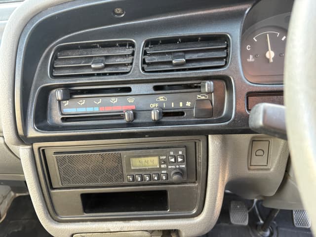 1997 Suzuki Carry JDM car for sale — photo 16 of 25
